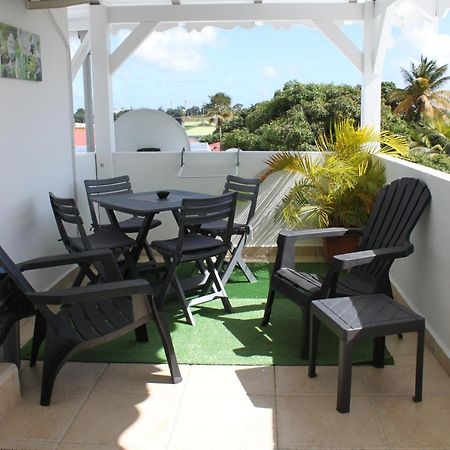 Hotel Lauraym 1 Baie-Mahault Exterior foto